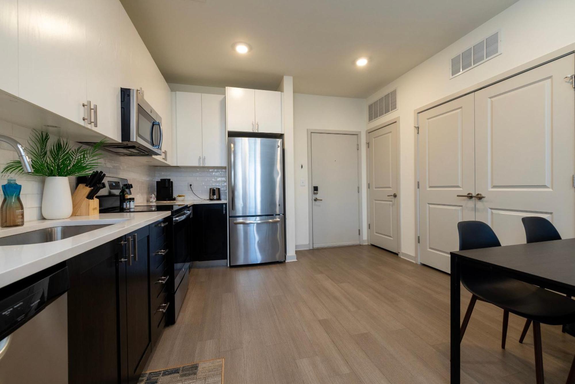 Modern Nulu 2Br Cozysuites 01 路易斯威尔 外观 照片